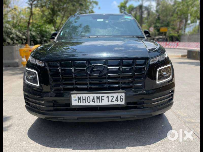 Hyundai Venue Sx(o) 1.0 Turbo Dct Knight Edition, 2024, Petrol