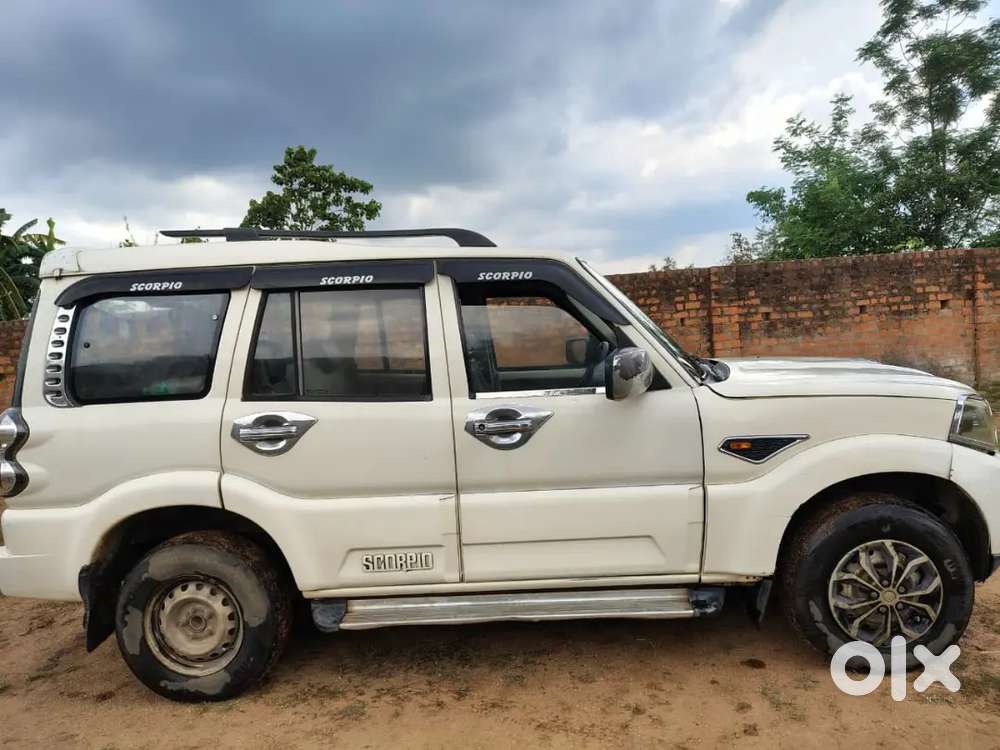 Car Lena Hai