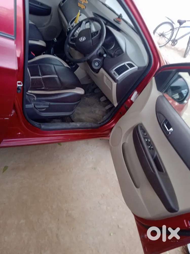 Hyundai I20 2011 Model Bs Iv  Petrol Well Maintained