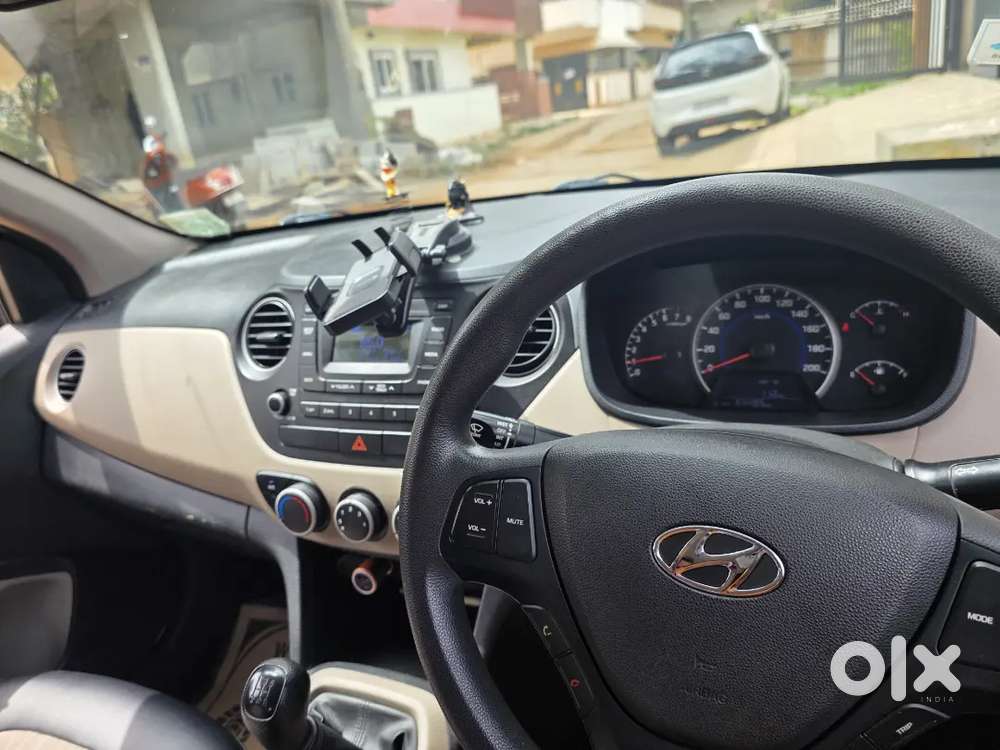 Kerala registration: Hyundai Grand i10 2019 petrol manual
