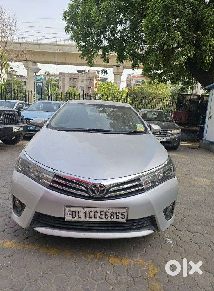 Toyota Corolla Altis Gl, 2014, Petrol