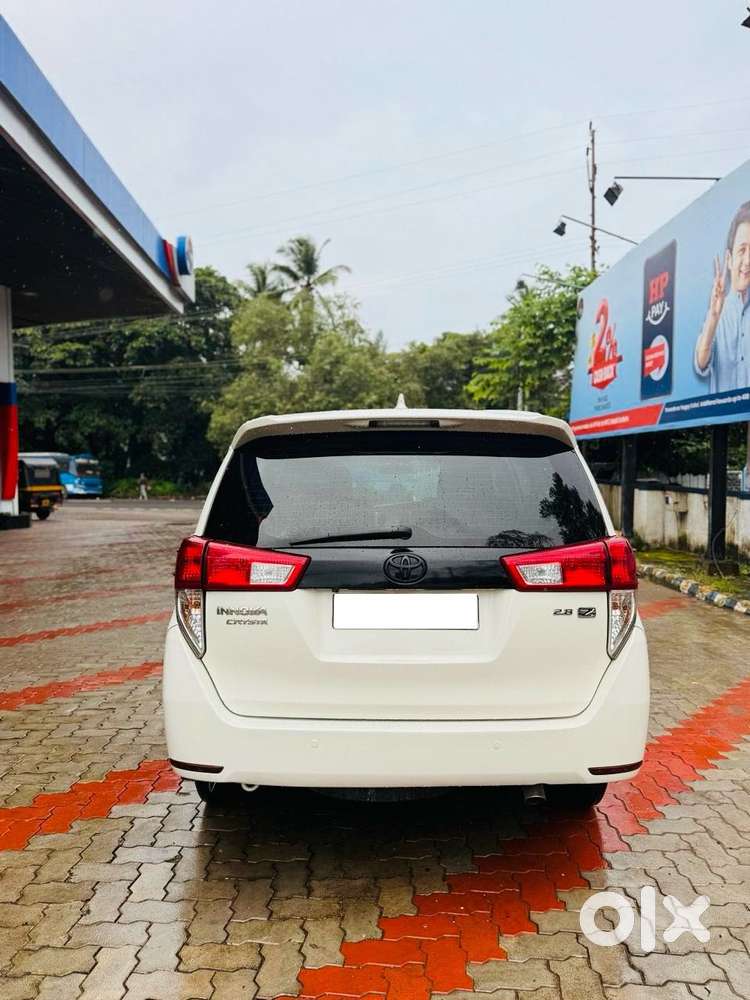 Toyota Innova Crysta