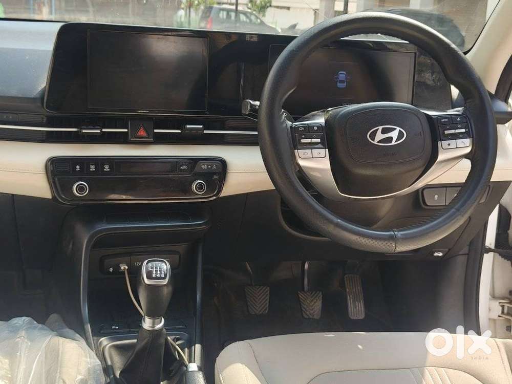 Hyundai Verna 1.5 Sx (o) Petrol Mt, 2023, Petrol