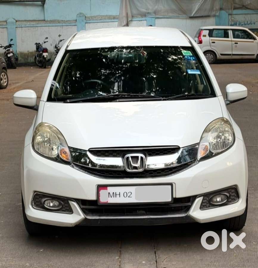 Honda Mobilio 1.5 V I-vtec, 2015, Cng & Hybrids