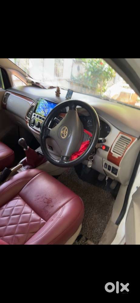 Toyota Innova Diesel 2013 Variant