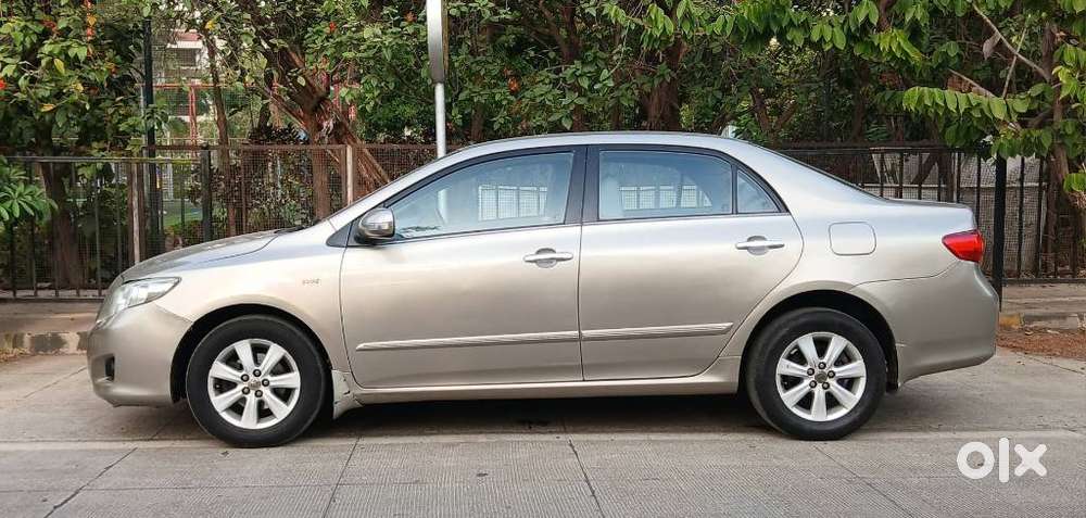 Toyota Corolla Altis 2010-2013 Vl, 2010, Petrol