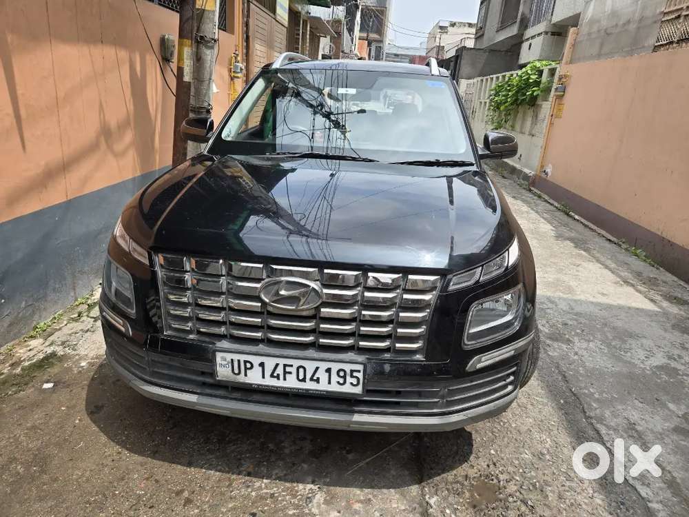 Hyundai Venue Petrol 2023