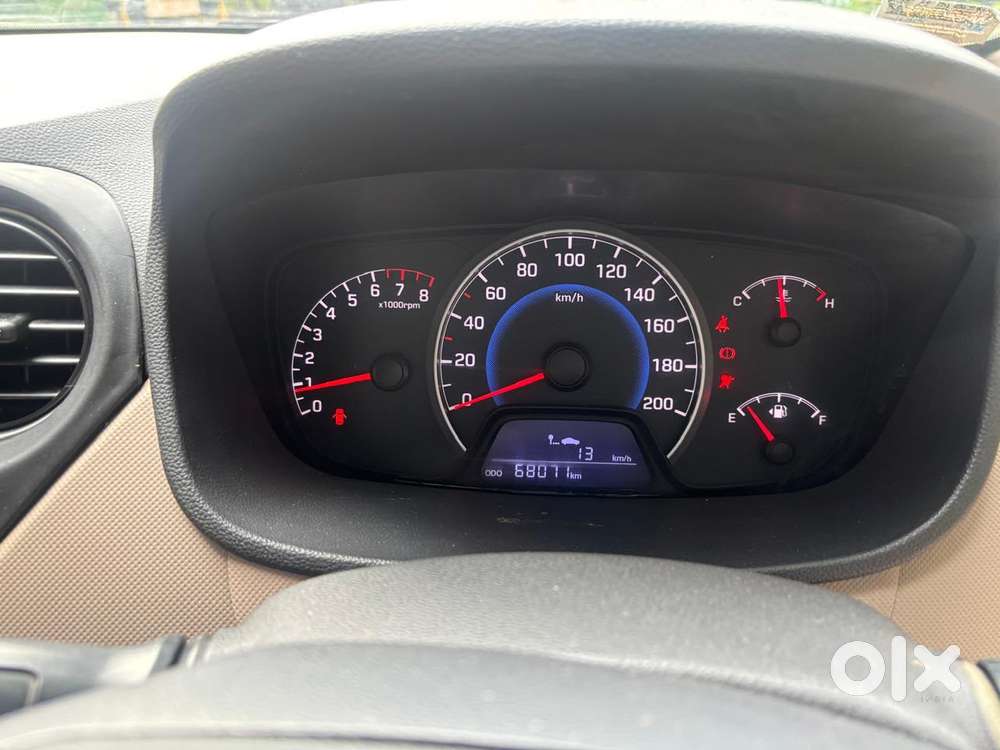 Hyundai Grand I10 Sportz, 2016, Petrol