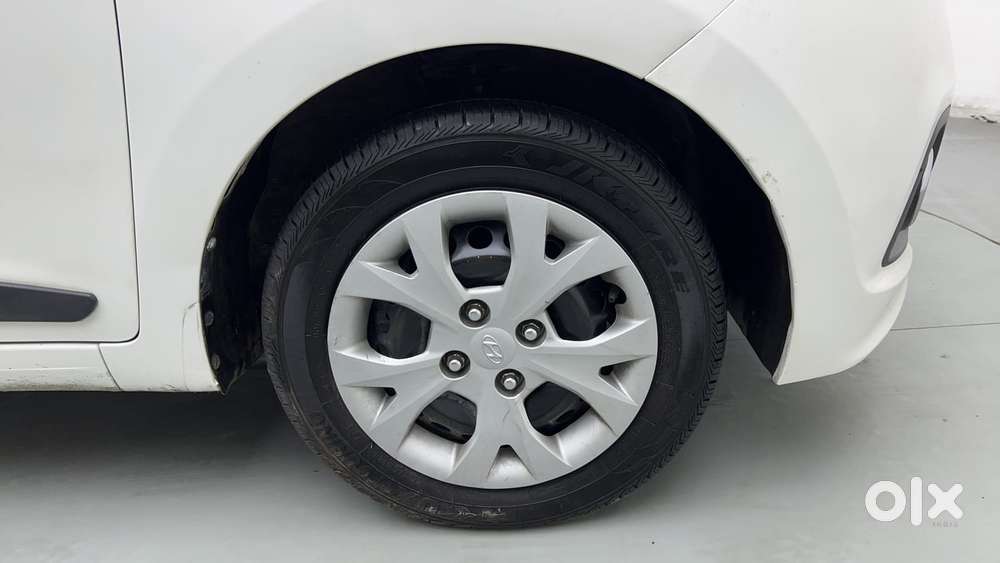 Hyundai Grand I10 1.2 Kappa Sportz, 2015, Petrol