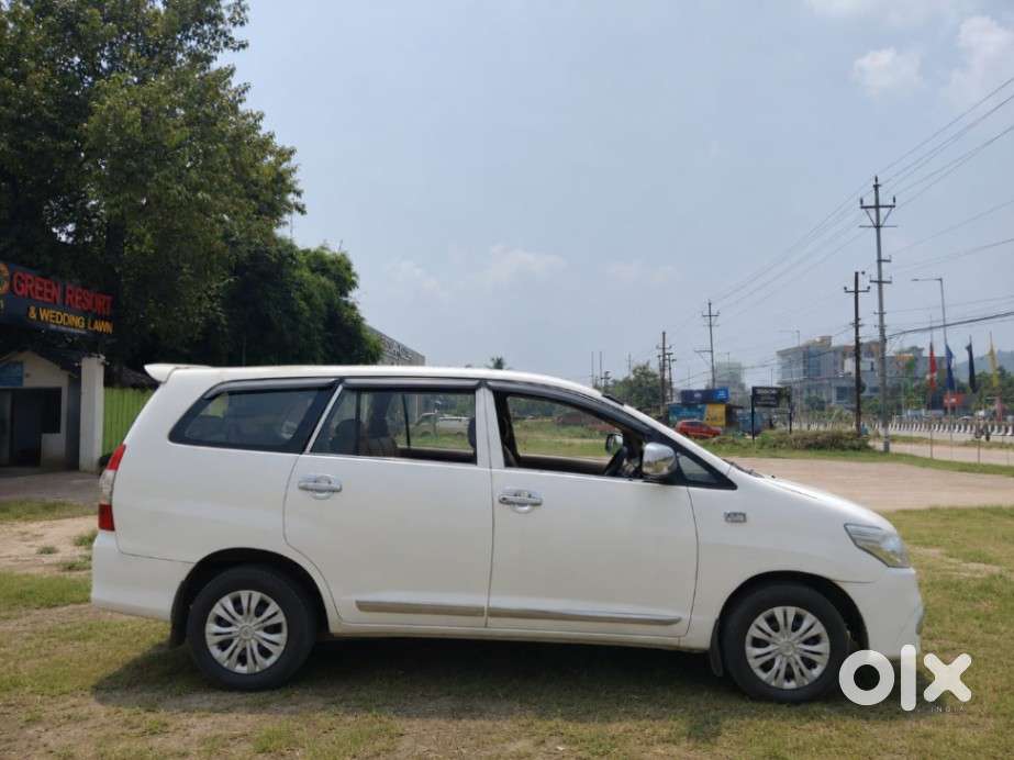 Toyota Innova 2.5 G (diesel) 7 Seater, 2012, Diesel