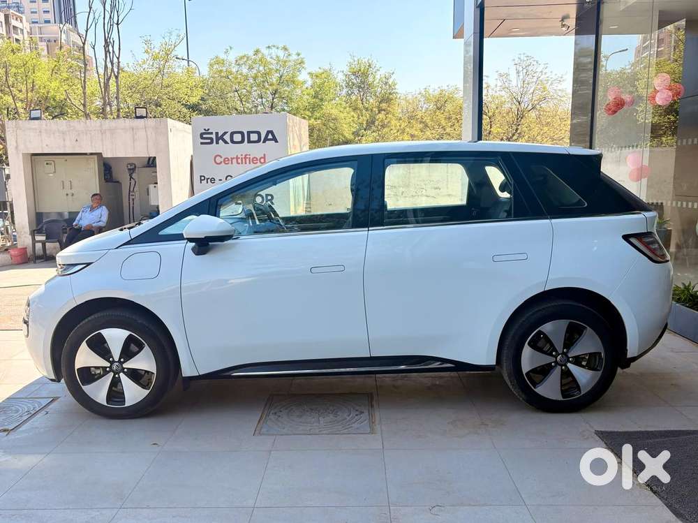 Mg Windsor Ev Essence, 2024, Electric