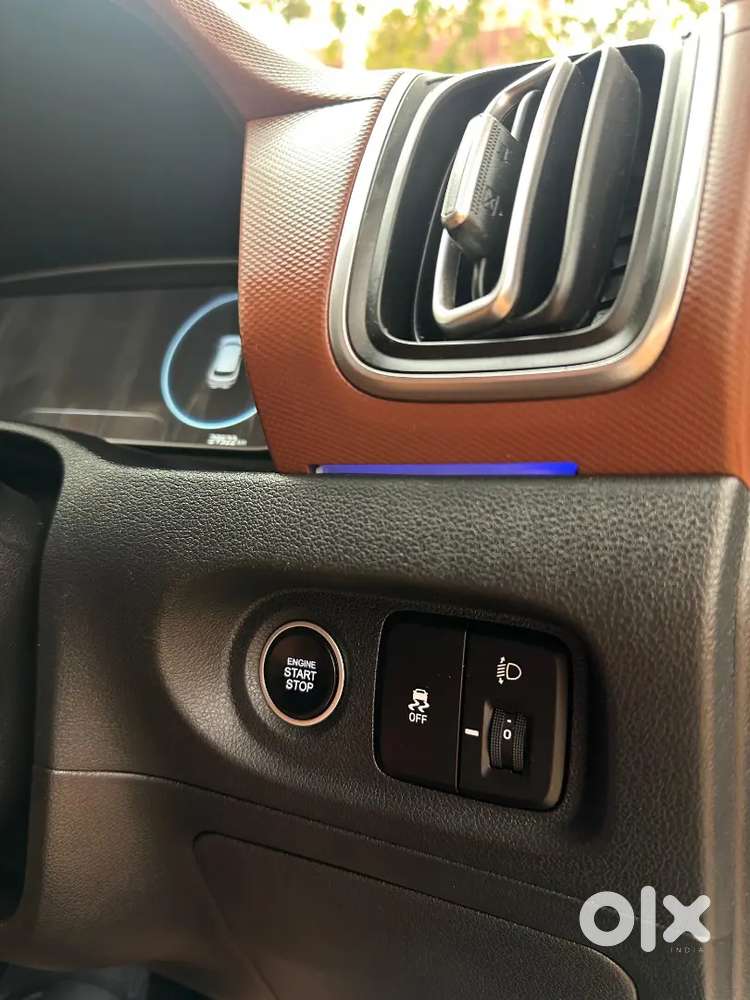 Less Drievn 2023 Diesel Alcazar Maintained Like New