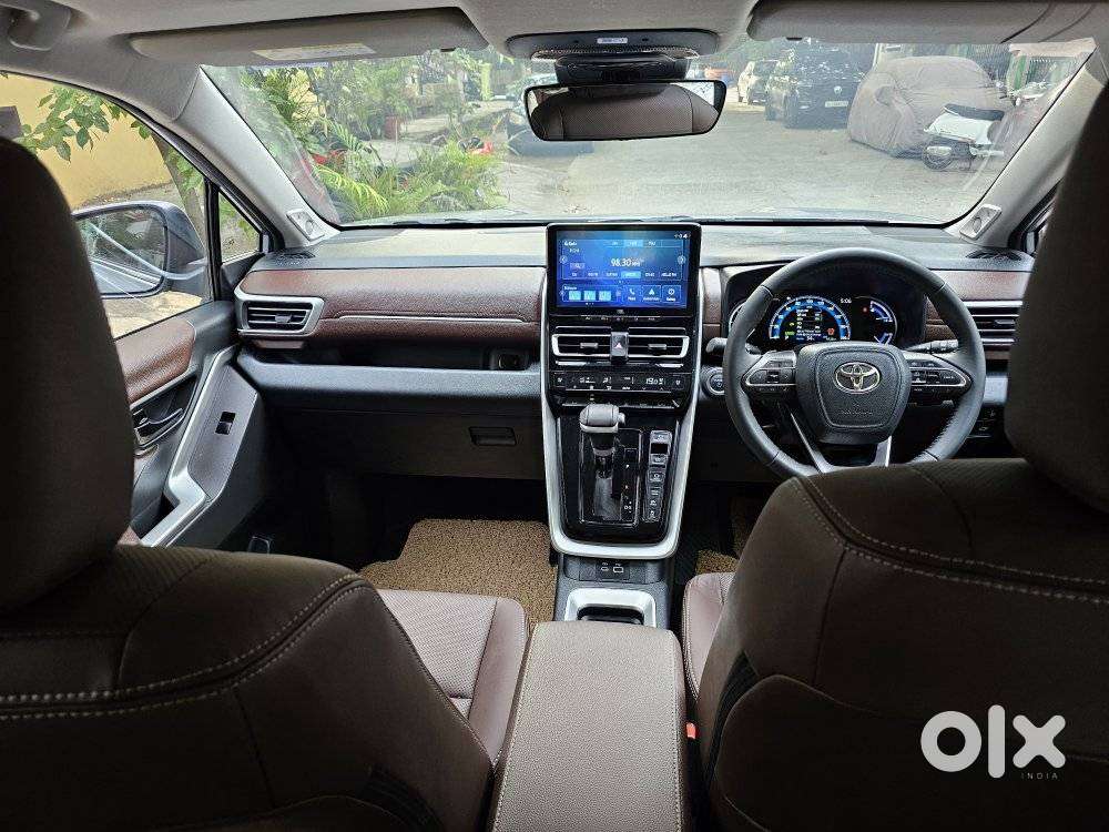 Toyota Innova Hycross 2.0 Zx (o) Hybrid 7 Str, 2025, Electric