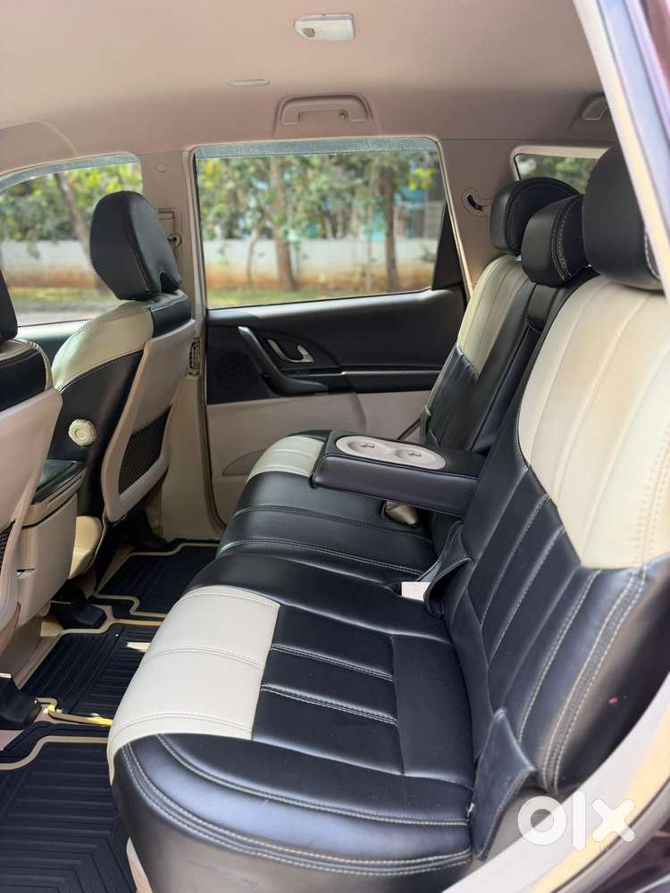 Mahindra Xuv500 W6 At, 2017, Diesel