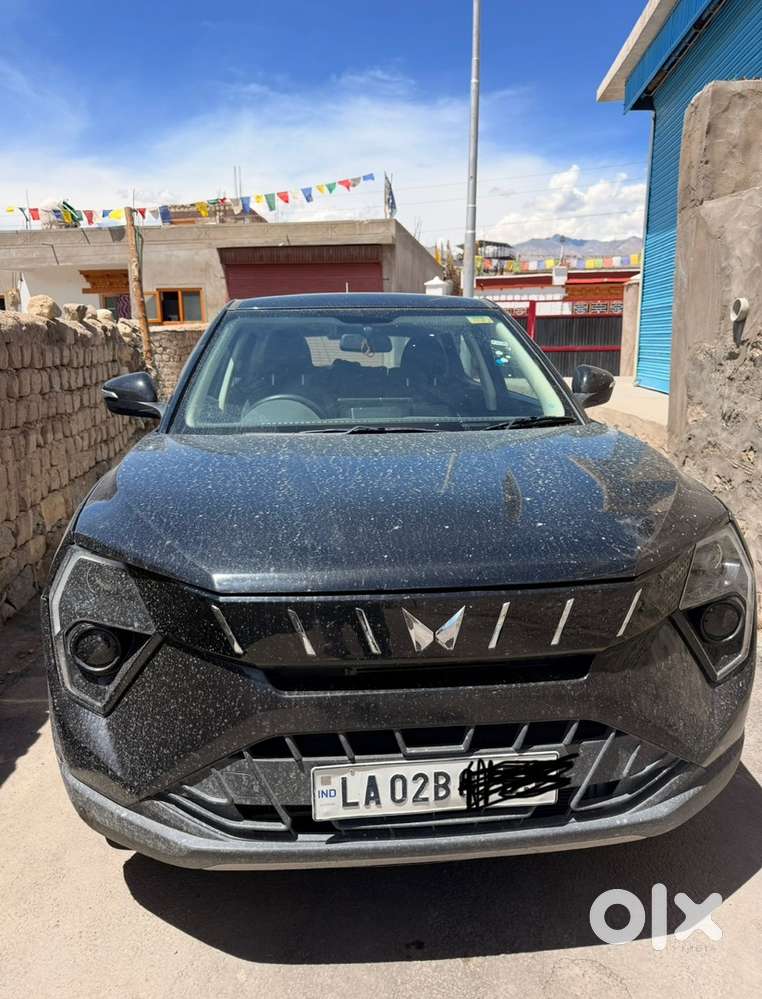 Mahindra Xuv 3xo 2025 Petrol 22000 Km Driven