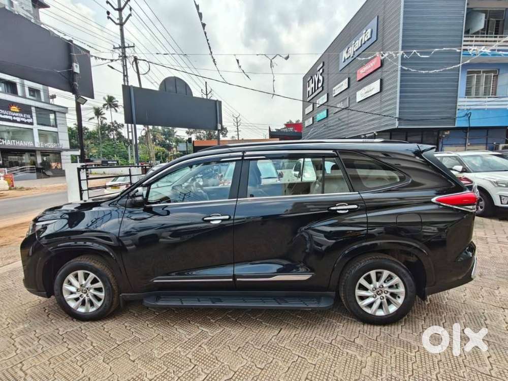 Toyota Innova Hycross Gx (o), 2024, Petrol