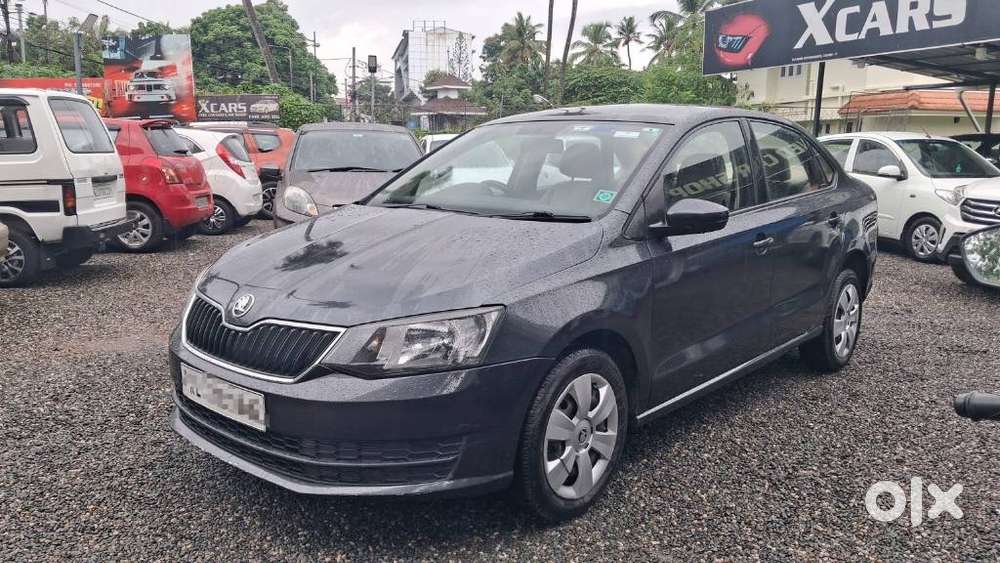 Skoda Rapid 1.0 Tsi Active, 2021, Petrol