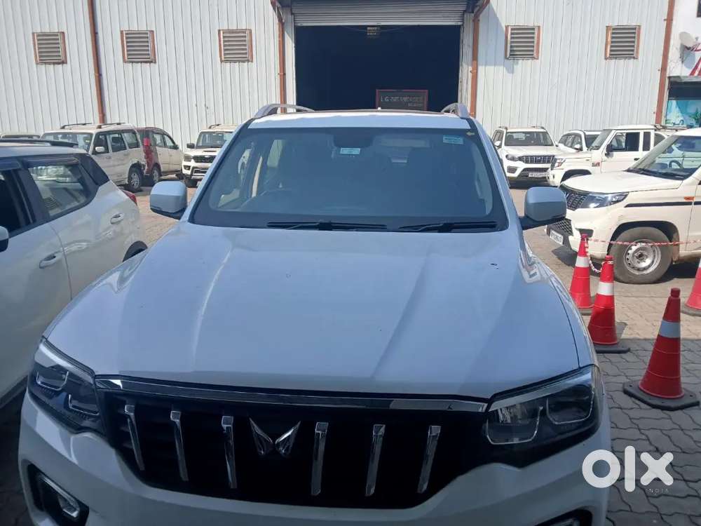 Mahindra Scorpio N 2022 White Top Z8l At D In Mint Condition With Sr