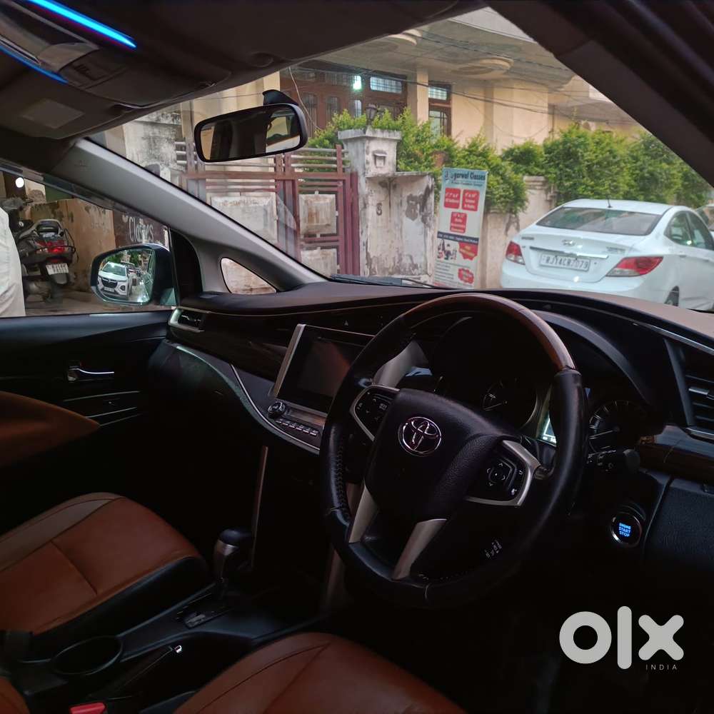 Toyota Innova Crysta 2.8 Z, 2017, Diesel