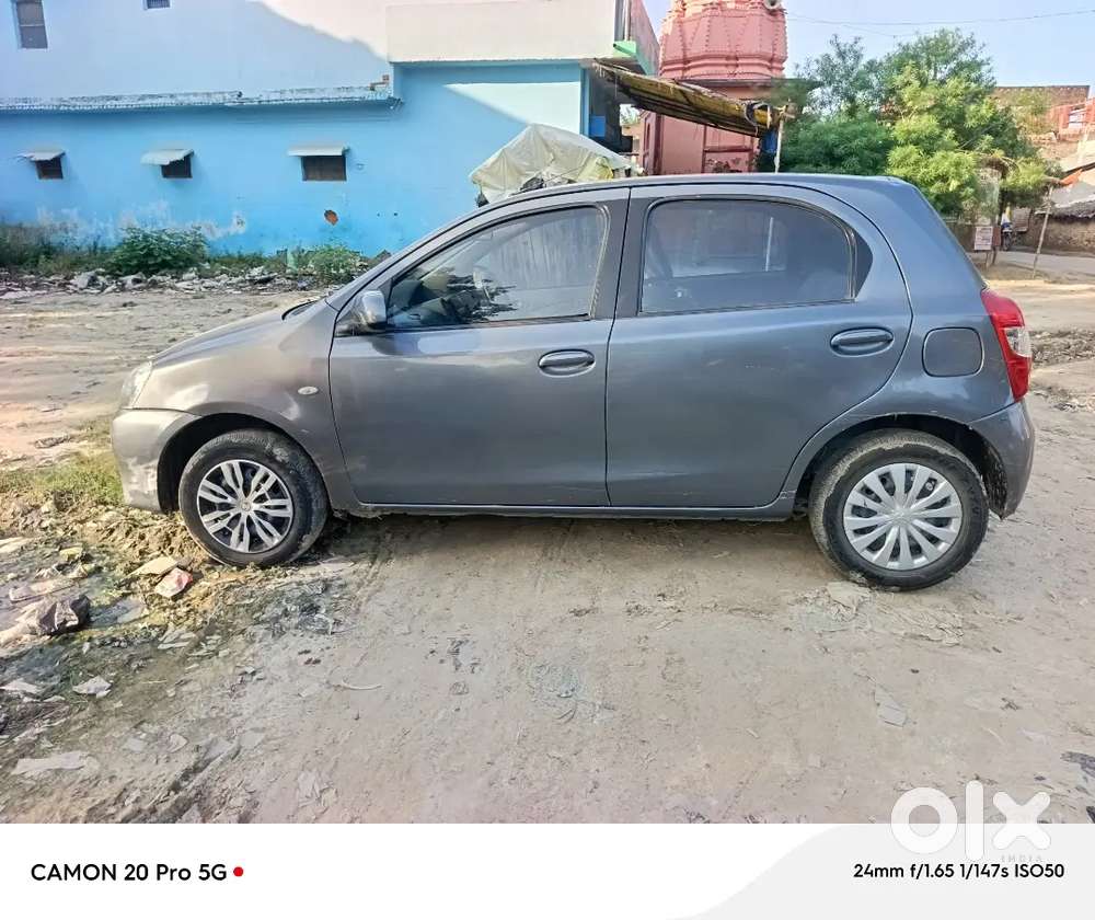 Toyota Etios Liva 2013