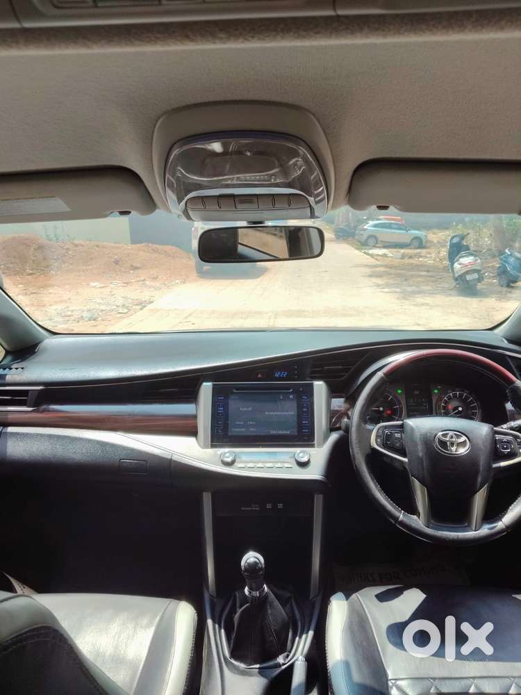 Toyota Innova Crysta 2.4 V, 2016, Diesel