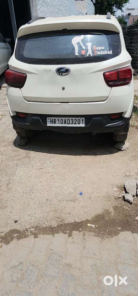 Mahindra Kuv100 Nxt 2017 Petrol + Cng