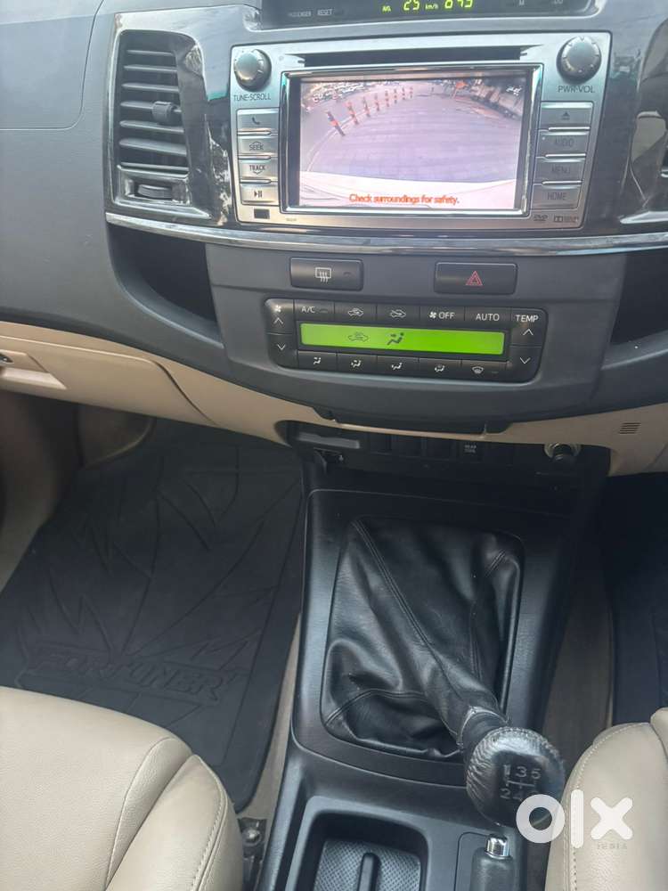 Toyota Fortuner 2011-2016 4x2 Manual, 2014, Diesel