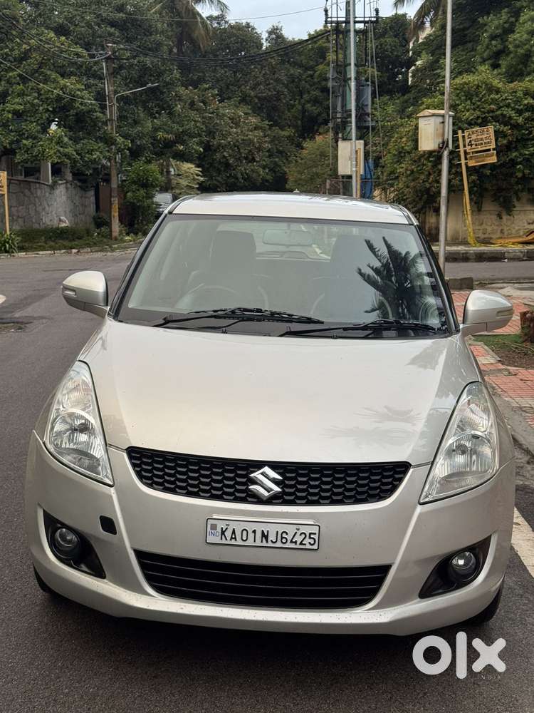 Maruti Suzuki Swift 1.2 Zxi Abs, 2011, Petrol