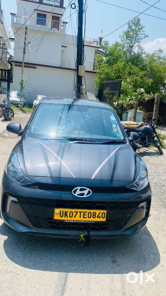 Hyundai Aura 2024 Cng & Hybrids Well Maintained