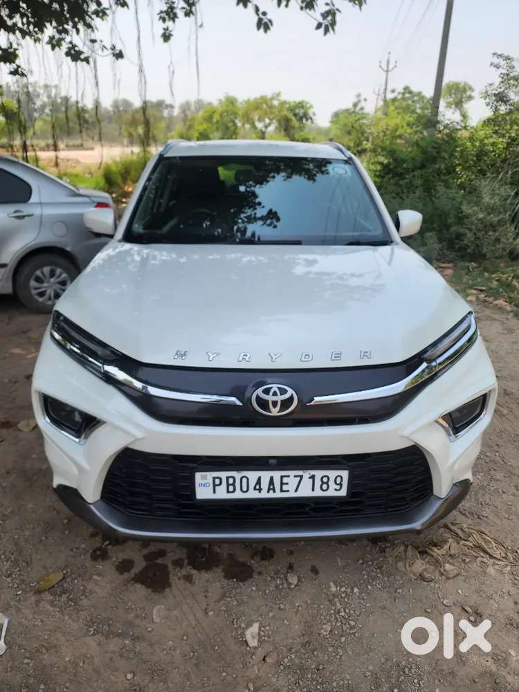 Toyota Urban Cruiser Hyryder 2022 Petrol+ev 109000 Km Driven