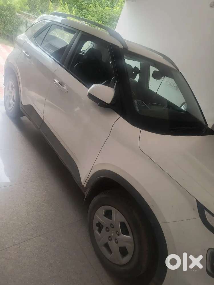 Hyundai Venue Petrol Sx 2022