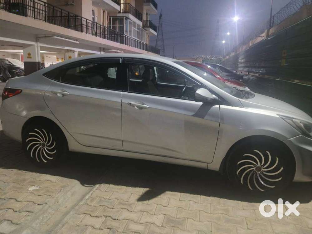 Hyundai Verna Fluidic 1.6 Vtvt Sx, 2013, Petrol