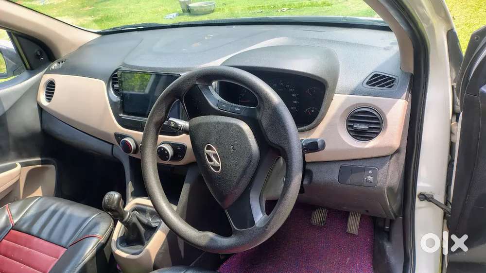 Hyundai Xcent 2015 Diesel 66800 Km Driven All Goodcondition