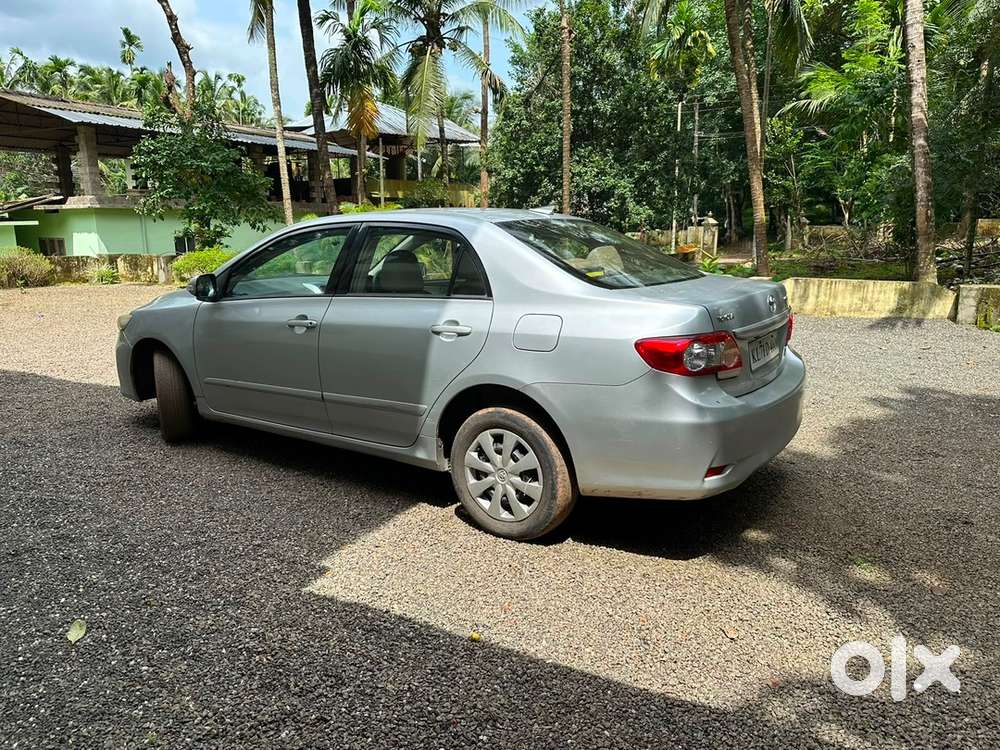 Toyota Corolla Altis 2012