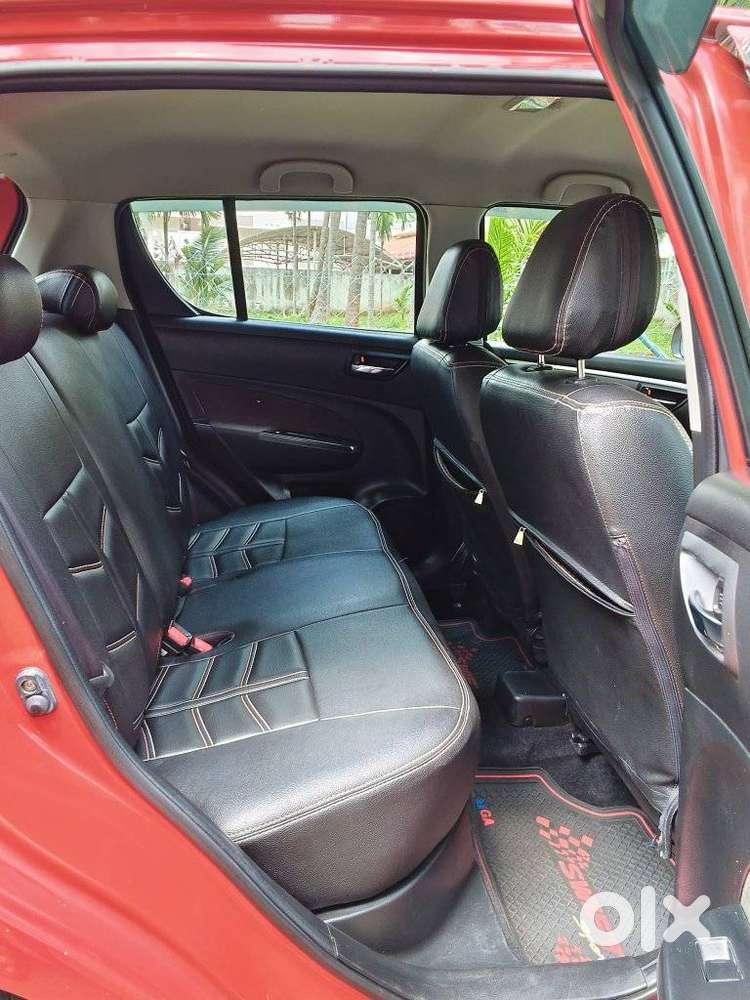 Maruti Suzuki Swift Vxi + Manual, 2017, Petrol