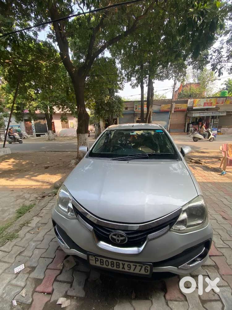 Toyota Etios 2012 Petrol