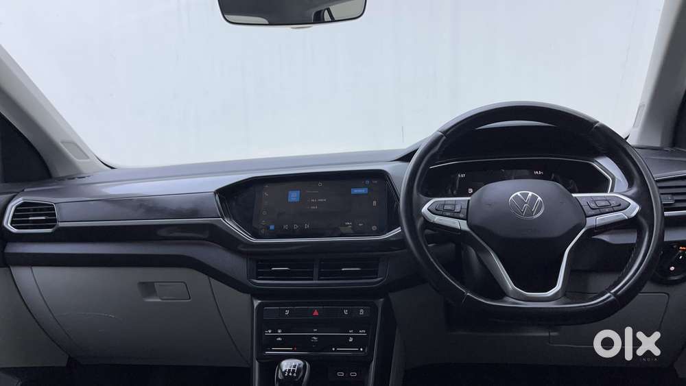 Volkswagen Taigun Topline 1.0 Tsi At (electric Seats), 2023, Petrol