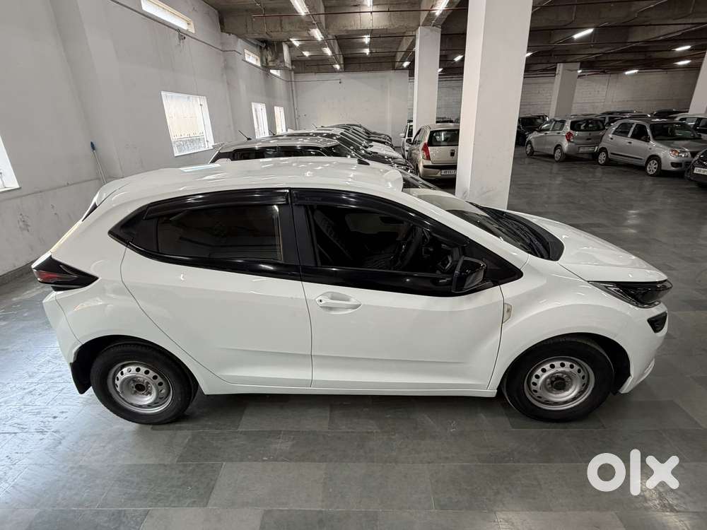 Tata Altroz Xe Petrol, 2021, Petrol