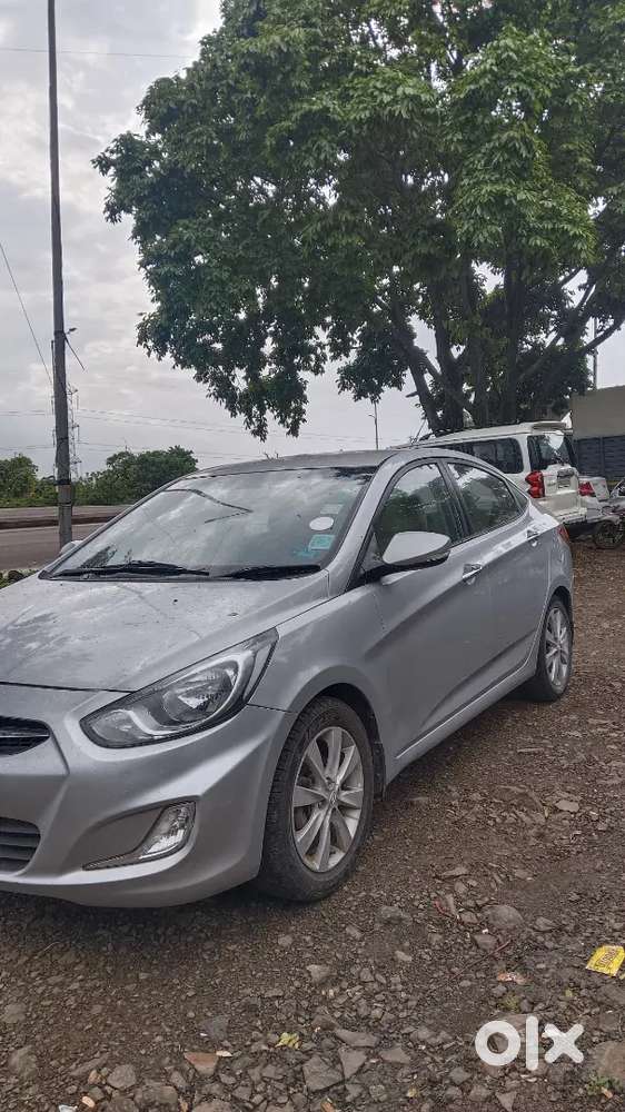 Hyundai Fluidic Verna 2012
