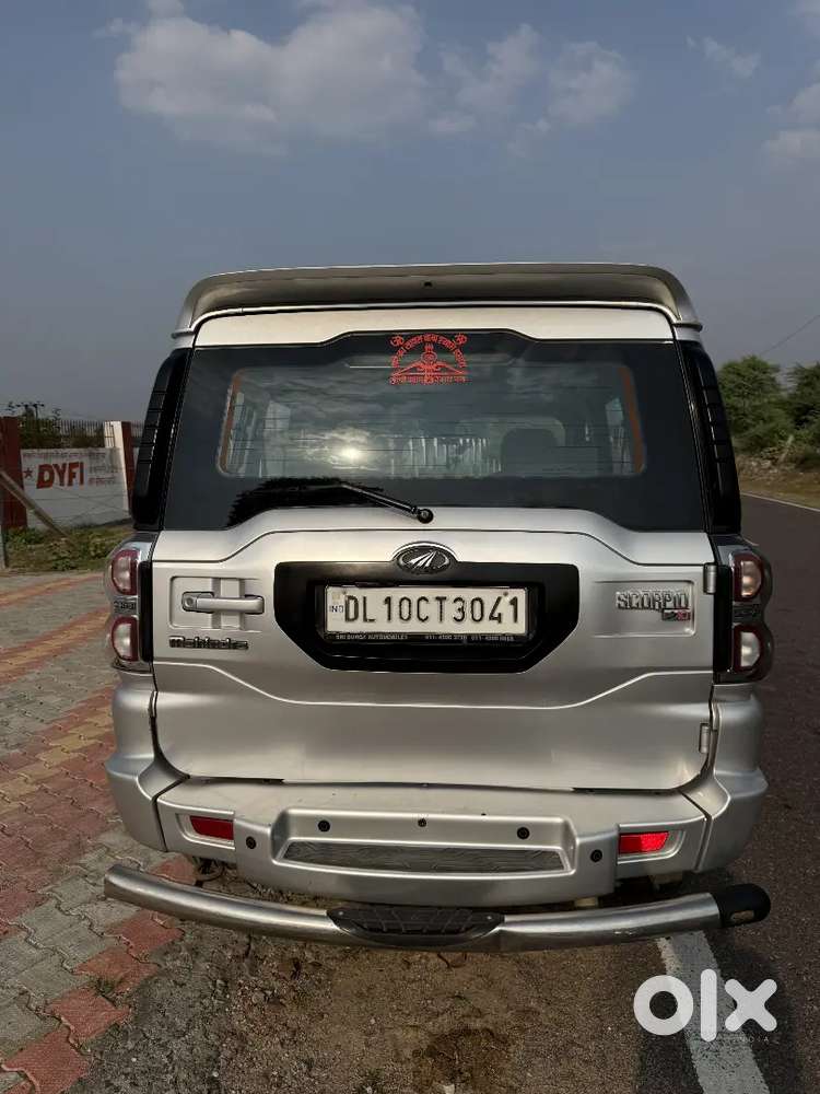 Mahindra Scorpio S10 2016 Diesel Manual