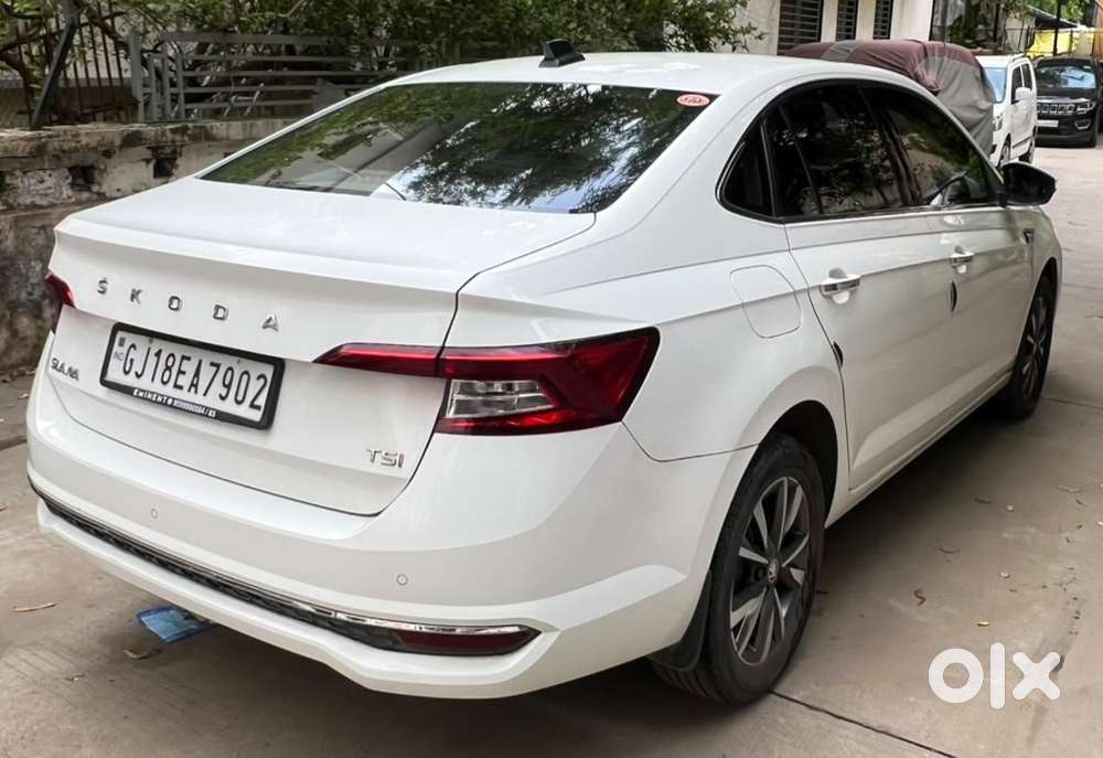 Skoda Slavia 1.5 Tsi Style At, 2023, Petrol