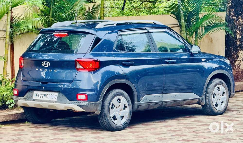 Hyundai Venue, 2021, Petrol