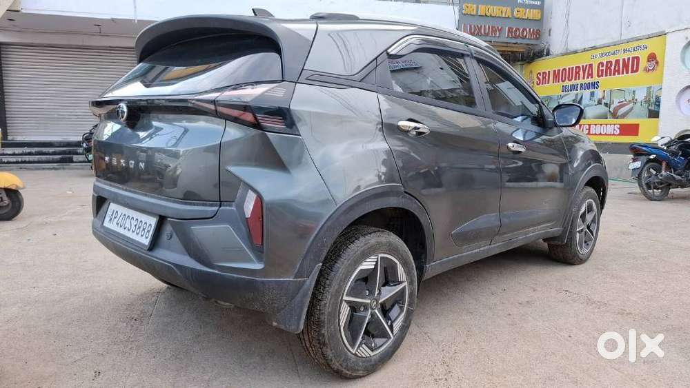 Tata Nexon Smart Plus S 1.2 Revotron Petrol 5 Mt, 2024, Petrol