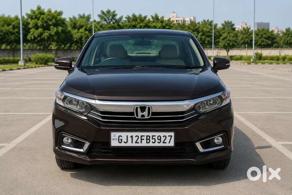 Immaculate Honda Amaze Vx Mt 2022  30k Km  Premium Leather Interior