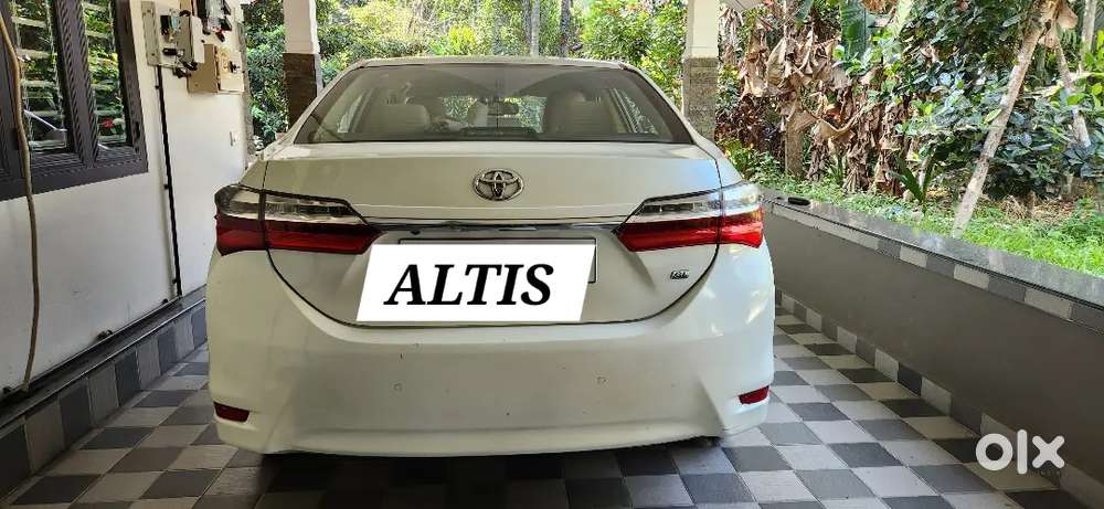 Toyota Corolla Altis Gl. 2017 Petrol  .    Well Maintained.