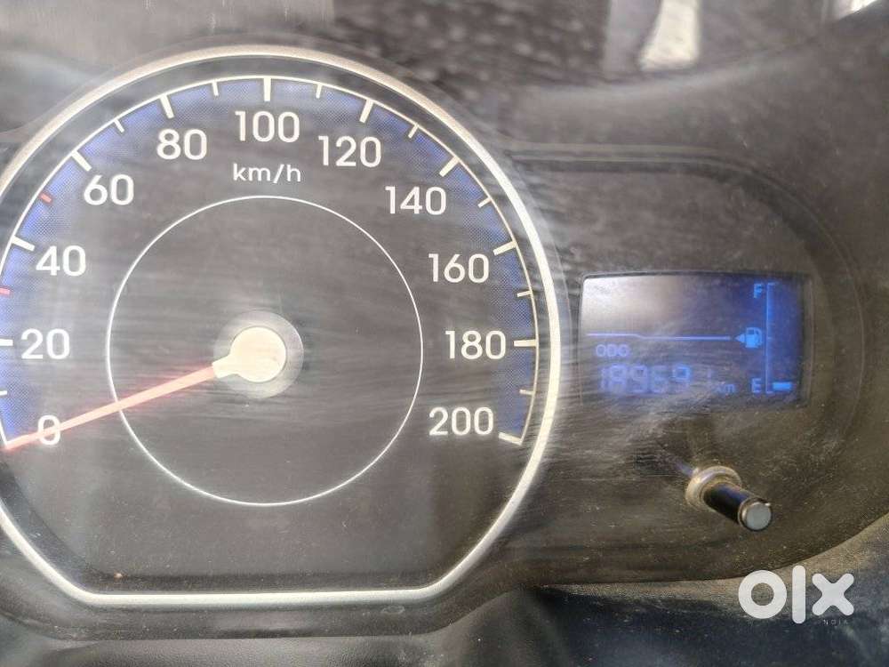 Hyundai I10 Sportz, 2015, Petrol