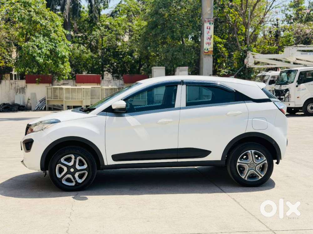 Tata Nexon 1.5 Revotorq Xm (s), 2018, Diesel