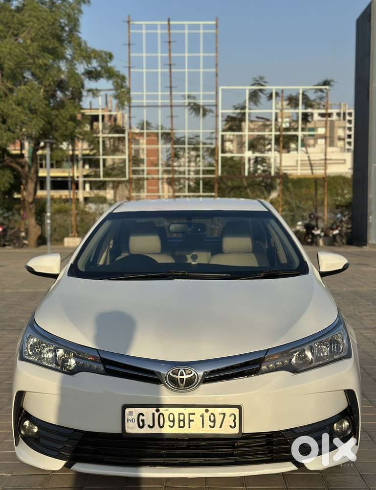 Toyota Corolla Altis 2013-2017 D-4d G, 2018, Diesel