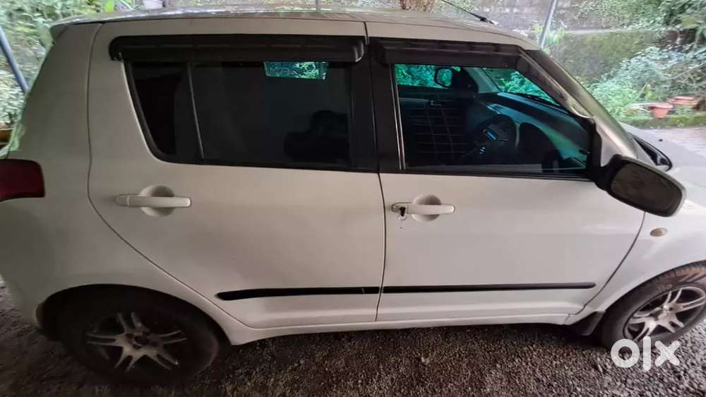 Maruti Suzuki Swift 2009 Year