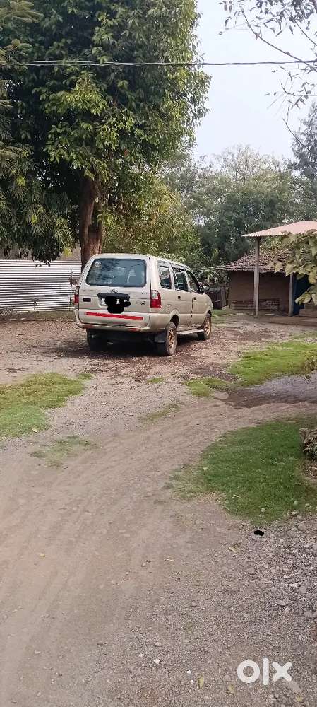 Chevrolet Tavera 2010 Diesel 210000 Km Driven